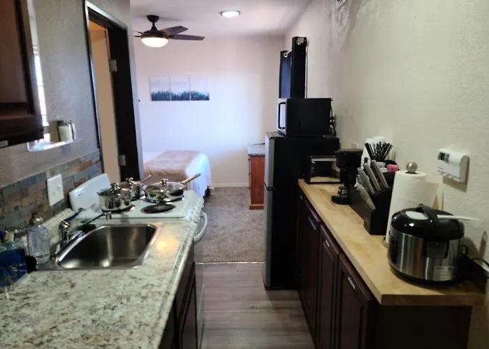 069a The Grand Canyon Getaway With Kitchenette Sleeps 4 *